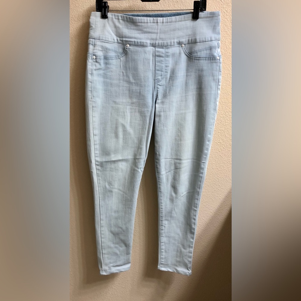 COPY - Light Wash Denim Jeans